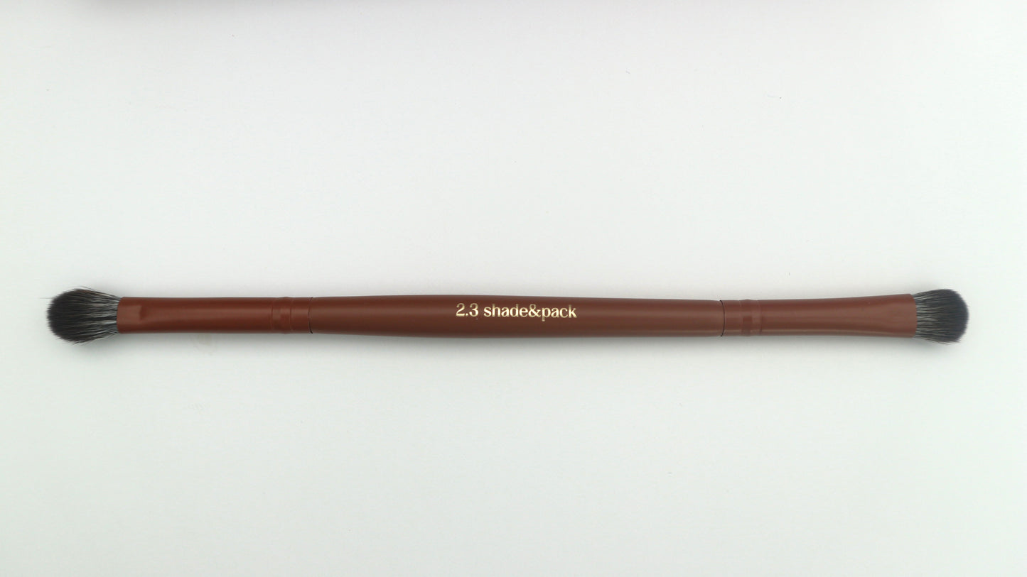 2.3 shade & pack dual ended eye brush