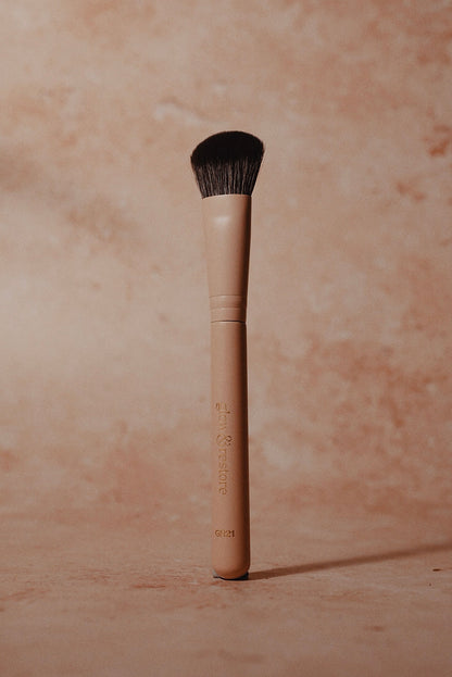 GR21 Angled Brush
