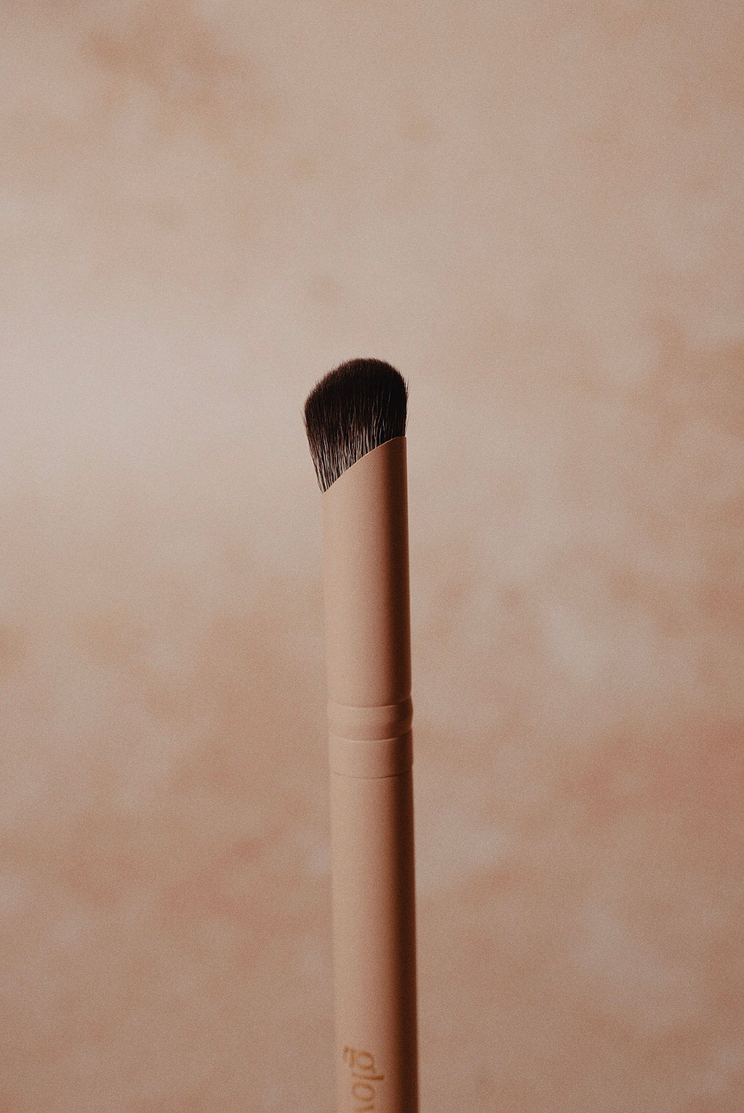 GR13 Curved Concealer Brush