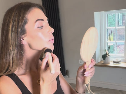 Real time Glowing skin makeup tutorial By Lucinka